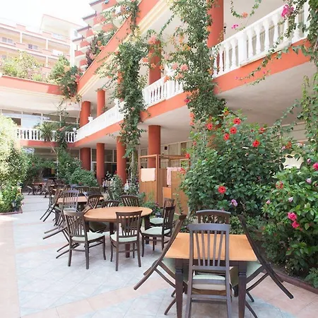 Hotel Holiday Park Resort
