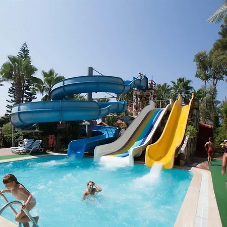 Hotel Holiday Park Resort